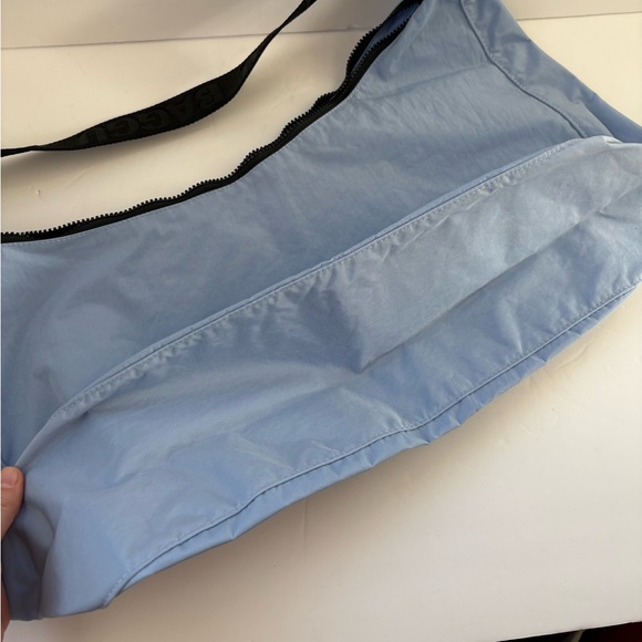 NWT BAGGU Large Crescent Bag- Serenity Blue - Picture 6 of 16